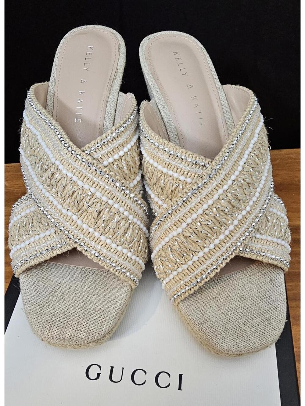 Kelly & Katie Wedge Cream & Silver Womens Size 8.5